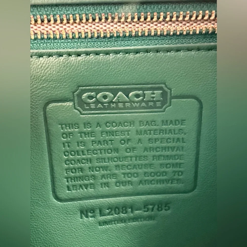 Coach Restored Willis Top Handle